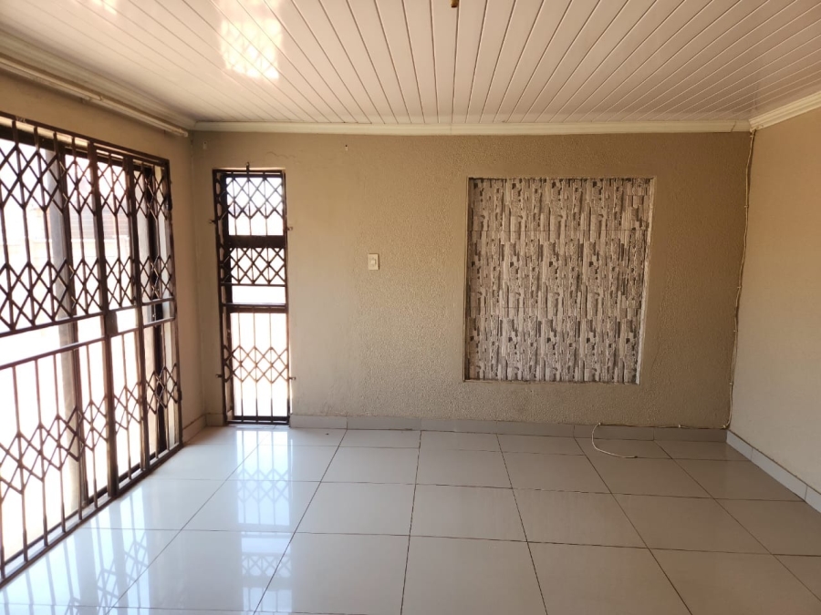 3 Bedroom Property for Sale in Geelhoutpark North West